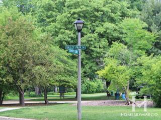 Country Club Condos building in Libertyville, IL