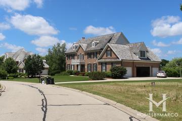 Creekside subdivision in Green Oaks, IL