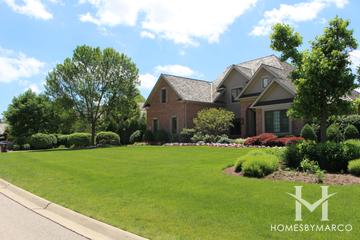 Creekside subdivision in Green Oaks, IL