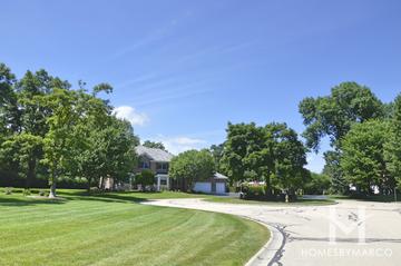 Forest Lake subdivision in Green Oaks, IL