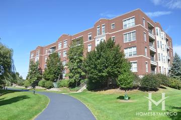 Astor Place building in Wheeling, IL
