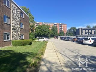 Cameo Terrace building in Wheeling, IL