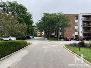 Lake of the Winds building in Wheeling, IL