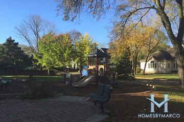 Kenloch Park subdivision in Libertyville, IL