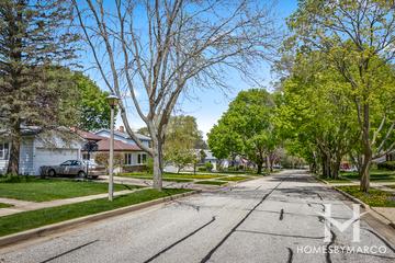 Kenloch Park subdivision in Libertyville, IL
