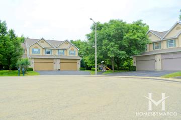 Windsor Woods subdivision in Libertyville, IL
