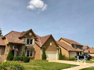 Villages at Meadowlakes subdivision in Aurora, IL