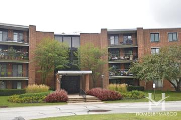 Dana Point building in Arlington Heights, IL
