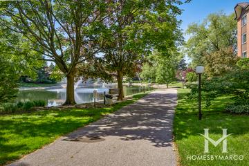 Mallard Cove building in Arlington Heights, IL