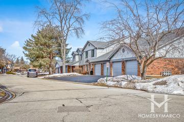 Pheasant Trail subdivision in Arlington Heights, IL