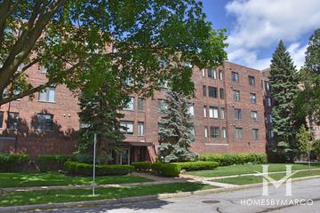 Royal Dunton building in Arlington Heights, IL