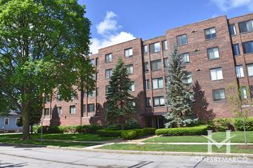 Royal Dunton building in Arlington Heights, IL