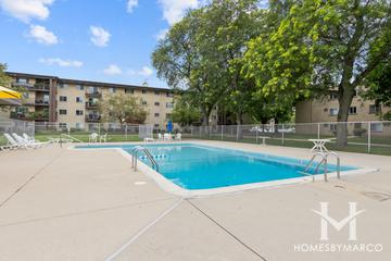 Scarsdale subdivision in Arlington Heights, IL