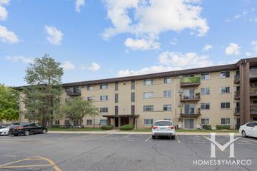 Scarsdale subdivision in Arlington Heights, IL