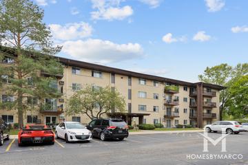 Scarsdale subdivision in Arlington Heights, IL