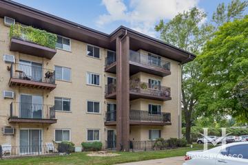 Scarsdale subdivision in Arlington Heights, IL