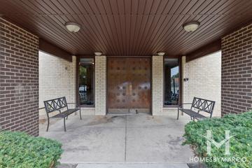 Scarsdale subdivision in Arlington Heights, IL