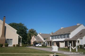 College Hill building in Schaumburg, IL