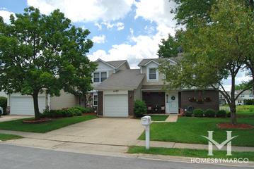 Colony Lake building in Schaumburg, IL