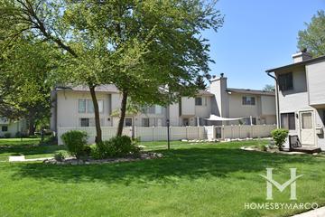 Del Lago building in Schaumburg, IL