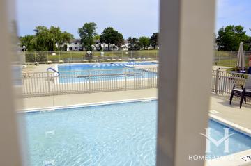 Dunbar Lakes subdivision in Schaumburg, IL