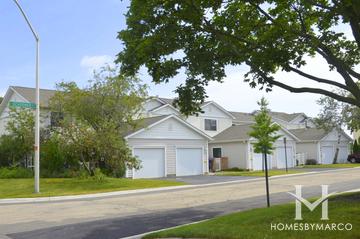 Dunbar Lakes subdivision in Schaumburg, IL