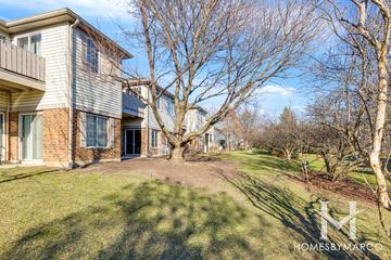 Glens of Schaumburg building in Schaumburg, IL