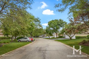 Lexington Lane building in Schaumburg, IL
