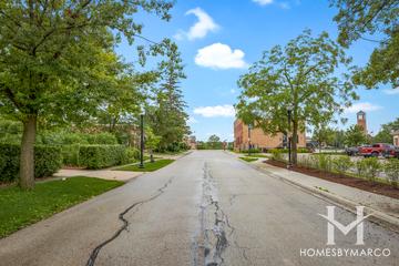 Lexington Lane building in Schaumburg, IL