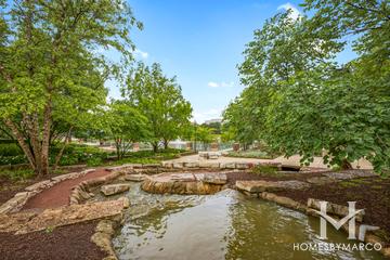 Lexington Lane building in Schaumburg, IL