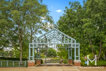 Lexington Lane building in Schaumburg, IL
