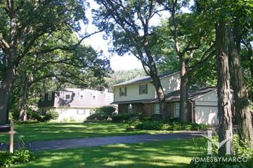 Crystal Lake Estates subdivision in Crystal Lake, IL