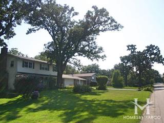 Crystal Lake Estates subdivision in Crystal Lake, IL