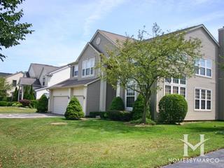 Fieldstone Village subdivision in Crystal Lake, IL