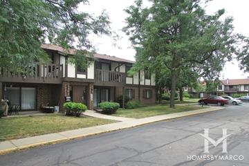 Hampton Court subdivision in Crystal Lake, IL