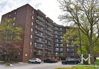 Landmark building in Des Plaines, IL