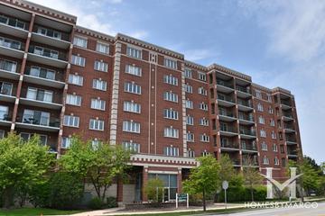 River Pointe building in Des Plaines, IL