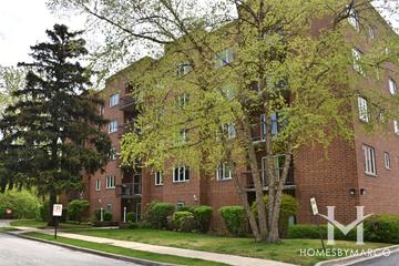 River Street Condominiums