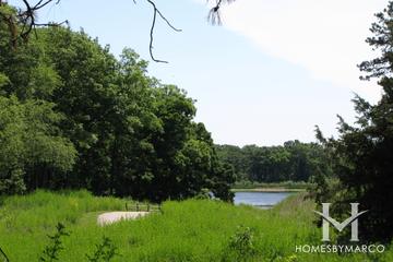 Mallard Ridge subdivision in Lindenhurst, IL