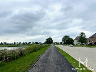 Auburn Lakes subdivision in Plainfield, IL