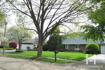 Centennial Park subdivision in Highland Park, IL