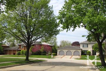 Centennial Park subdivision in Highland Park, IL