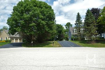 Meadowridge subdivision in Kildeer, IL