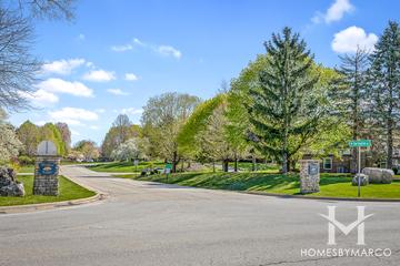 Woodland Estates subdivision in Hawthorn Woods, IL