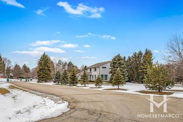 Woodland Estates subdivision in Hawthorn Woods, IL