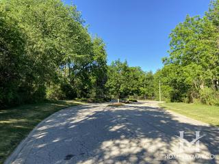 Mill Creek Woodlands subdivision in Wadsworth, IL