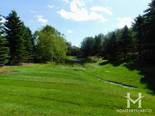 Barrington Oaks Estates subdivision in Barrington, IL