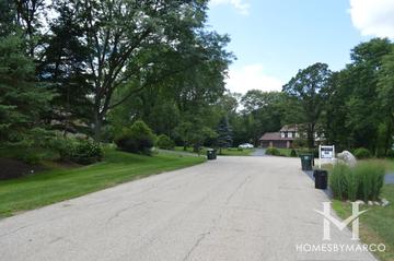 East Barrington Oaks subdivision in Barrington, IL