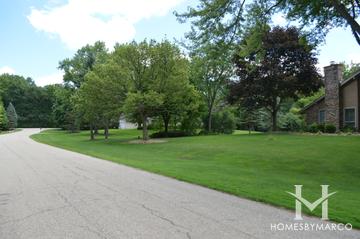 East Barrington Oaks subdivision in Barrington, IL