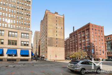 Franklin Building building in the Printers Row neighborhood of Chicago, IL